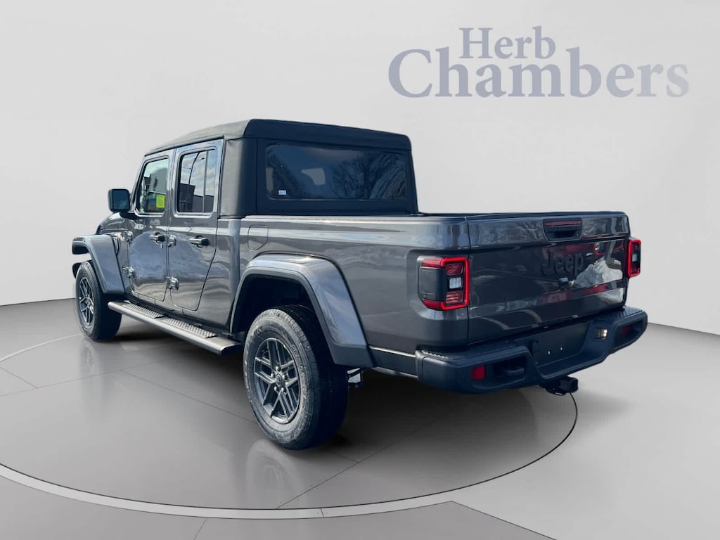 New 2026 Jeep Gladiator SPORT S 4X4 Pickup