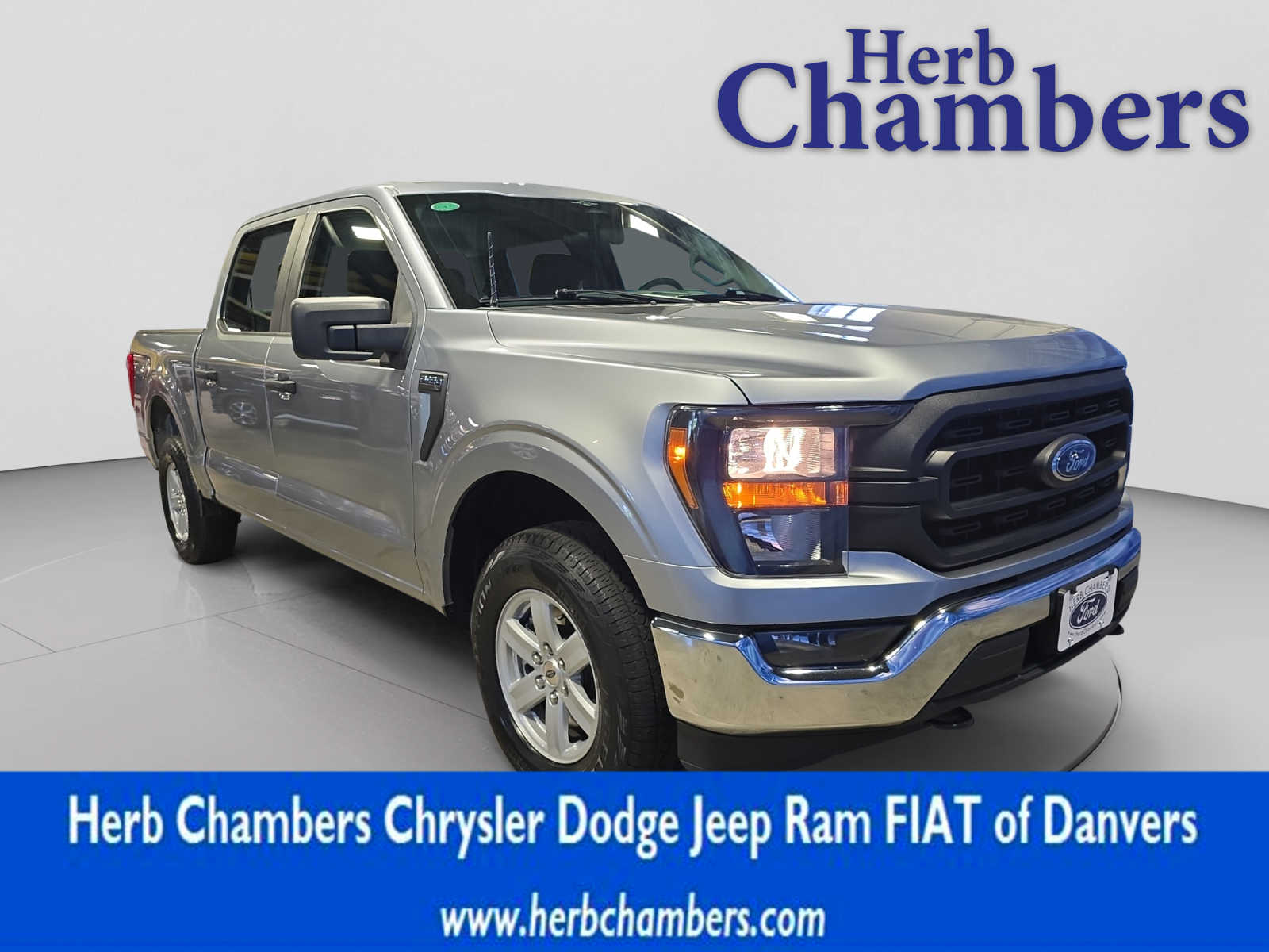 2023 Ford F-150 XL 4WD Supercrew 5.5 Box Truck