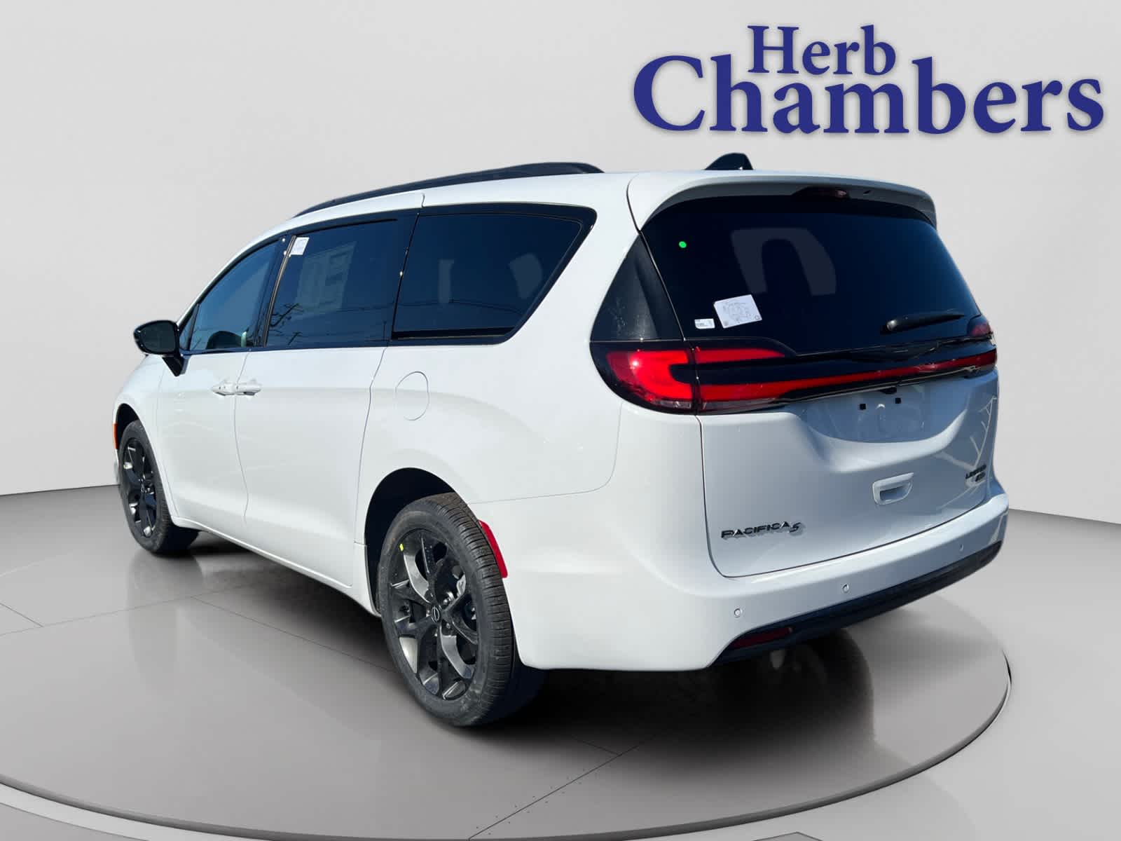 new 2026 Chrysler Pacifica car, priced at $61,785