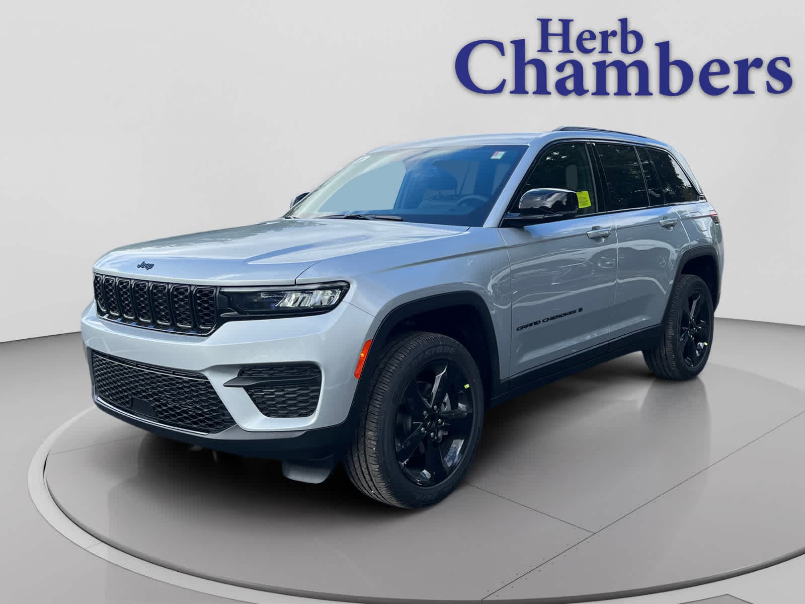 new 2025 Jeep Grand Cherokee car, priced at $44,775