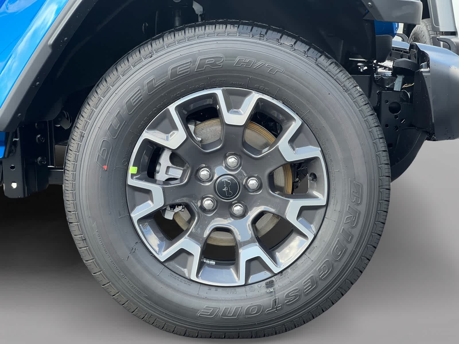 new 2025 Jeep Gladiator car, priced at $55,925