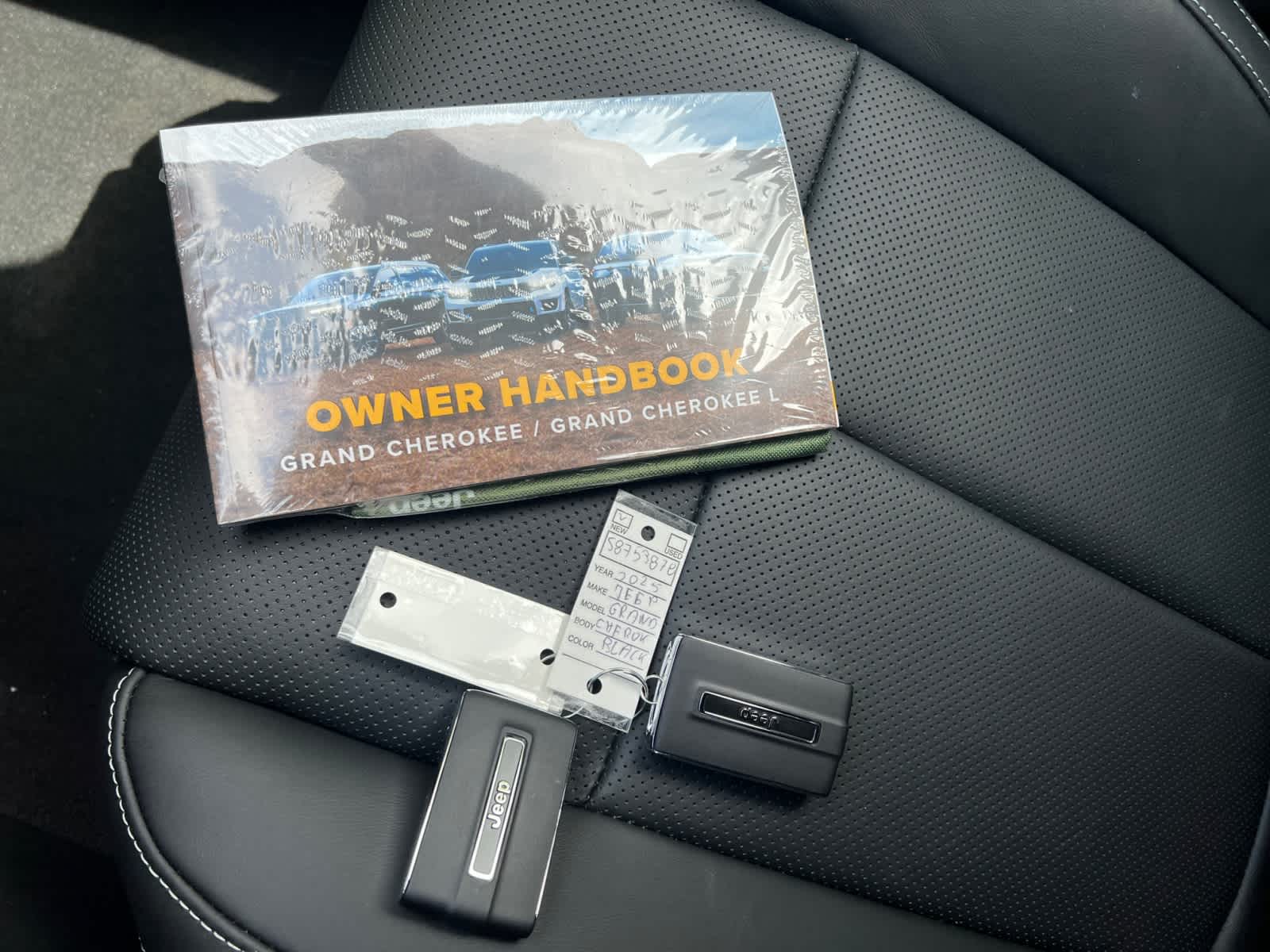 new 2025 Jeep Grand Cherokee car, priced at $66,425