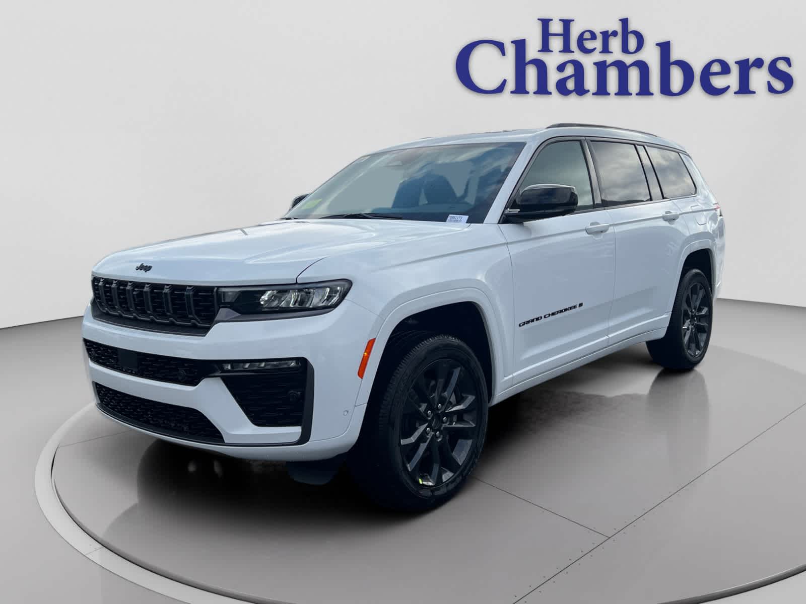 new 2026 Jeep Grand Cherokee car, priced at $55,625