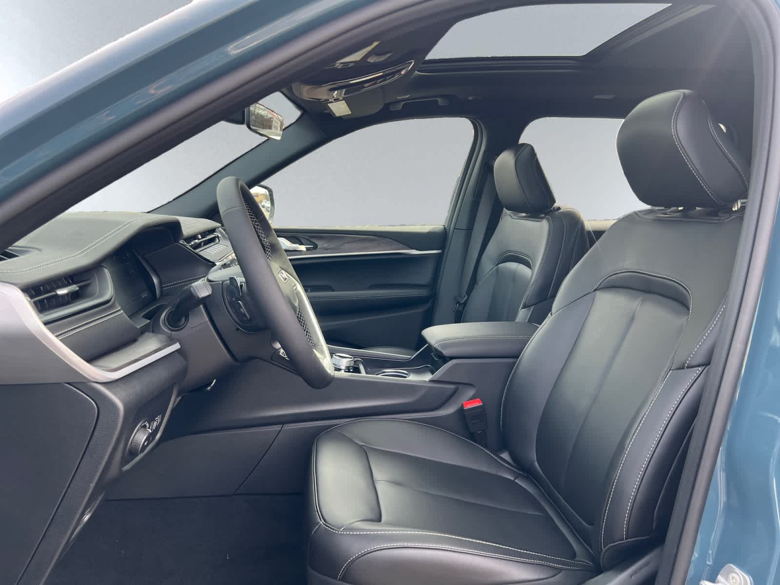 new 2026 Jeep Grand Cherokee car, priced at $52,630