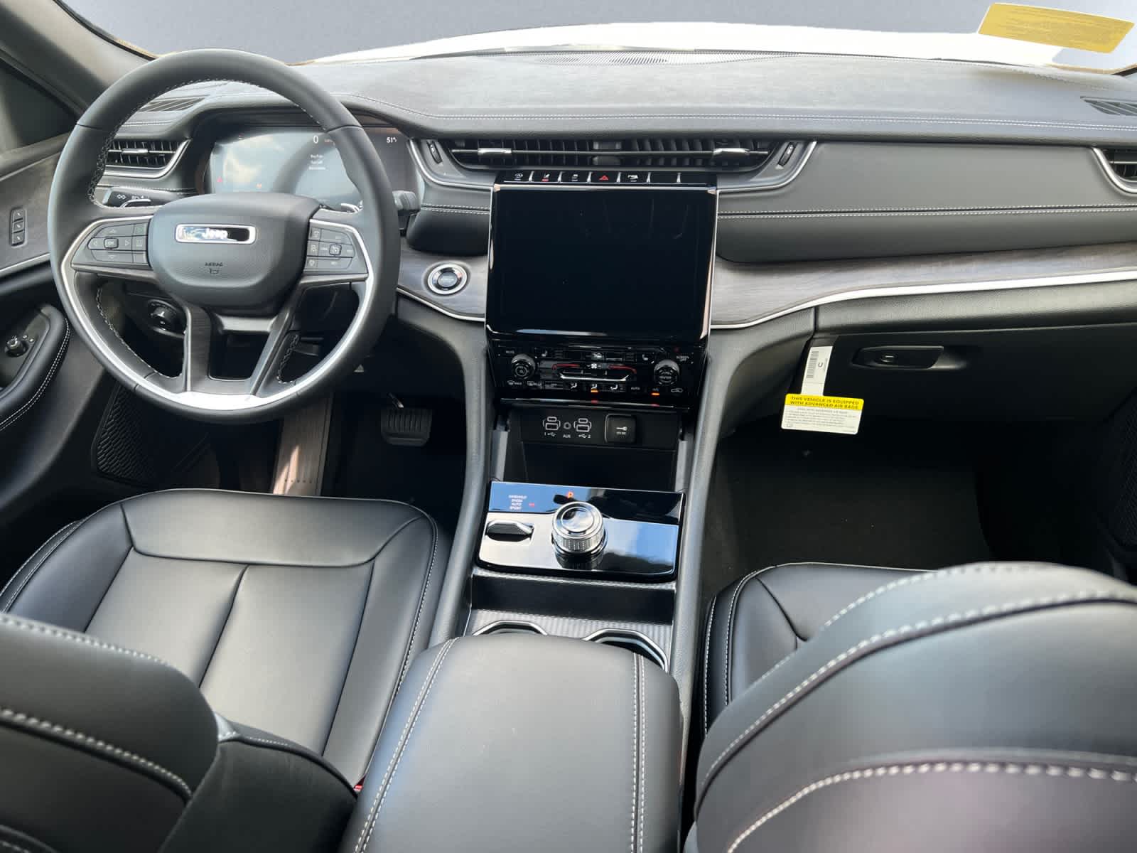 new 2025 Jeep Grand Cherokee car, priced at $49,340