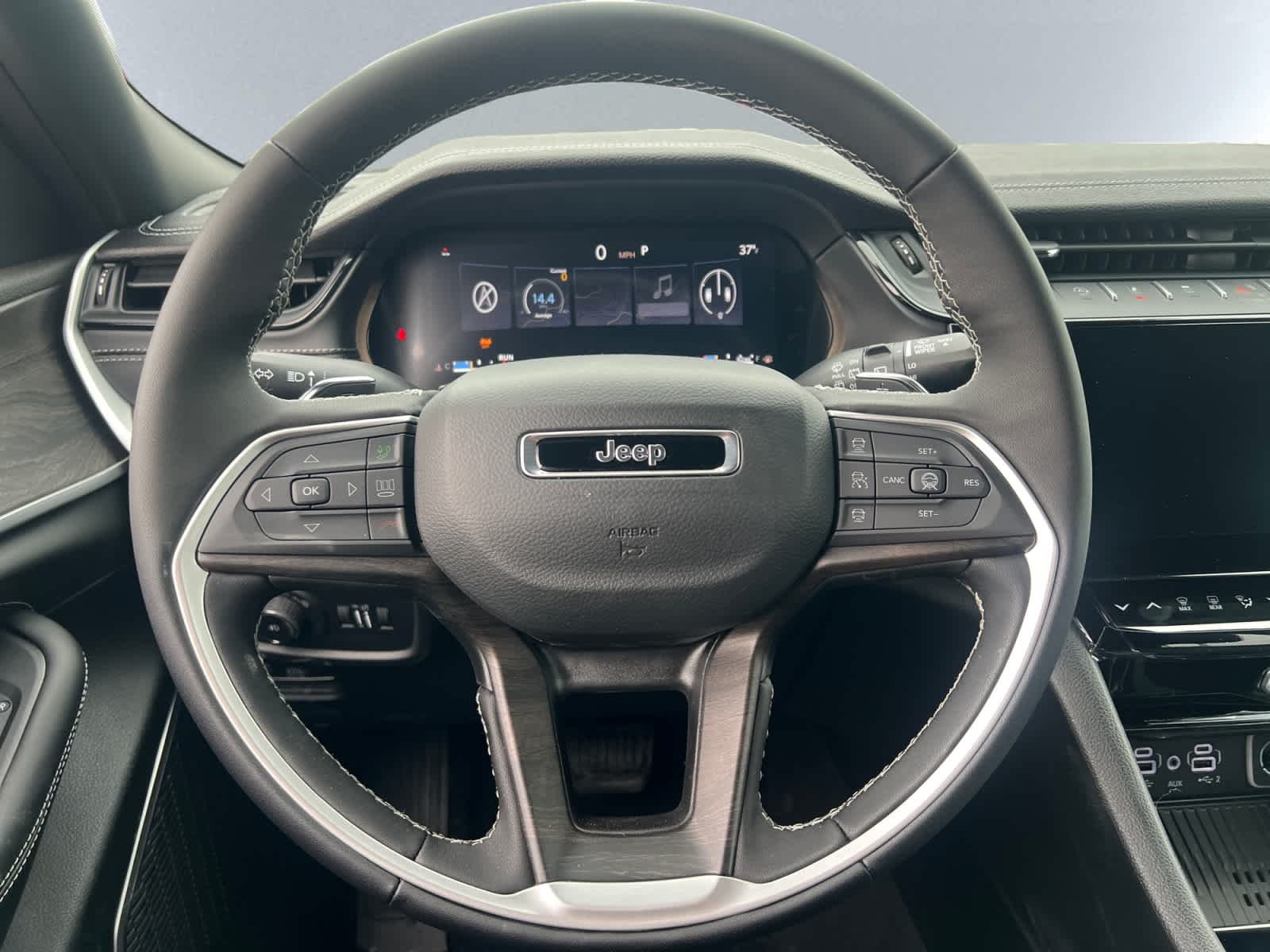 new 2026 Jeep Grand Cherokee car, priced at $55,800