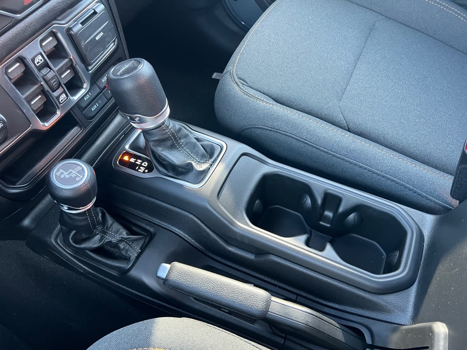 new 2026 Jeep Gladiator car, priced at $51,415