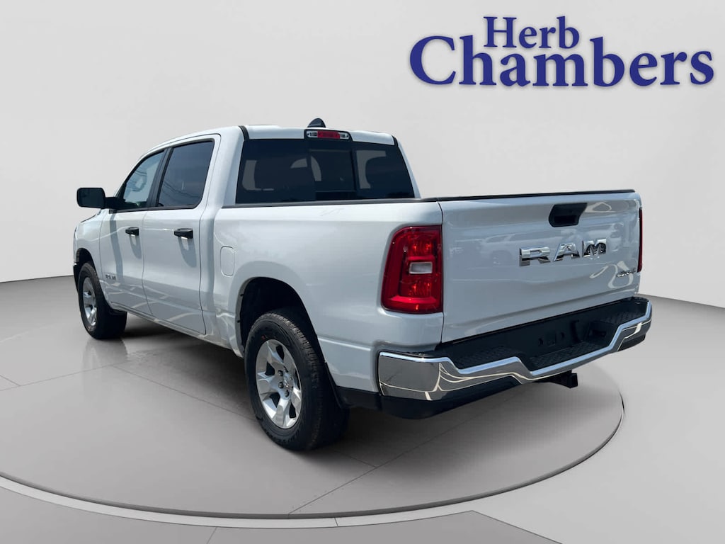 New 2026 Ram 1500 TRADESMAN CREW CAB 4X4 5'7 BOX Pickup