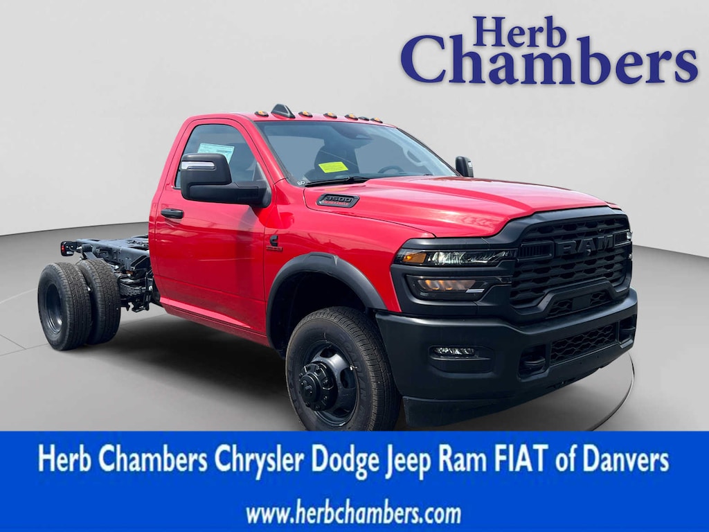 New 2026 Ram 3500 Chassis Cab TRADESMAN REGULAR 4X4 60' CA Pickup