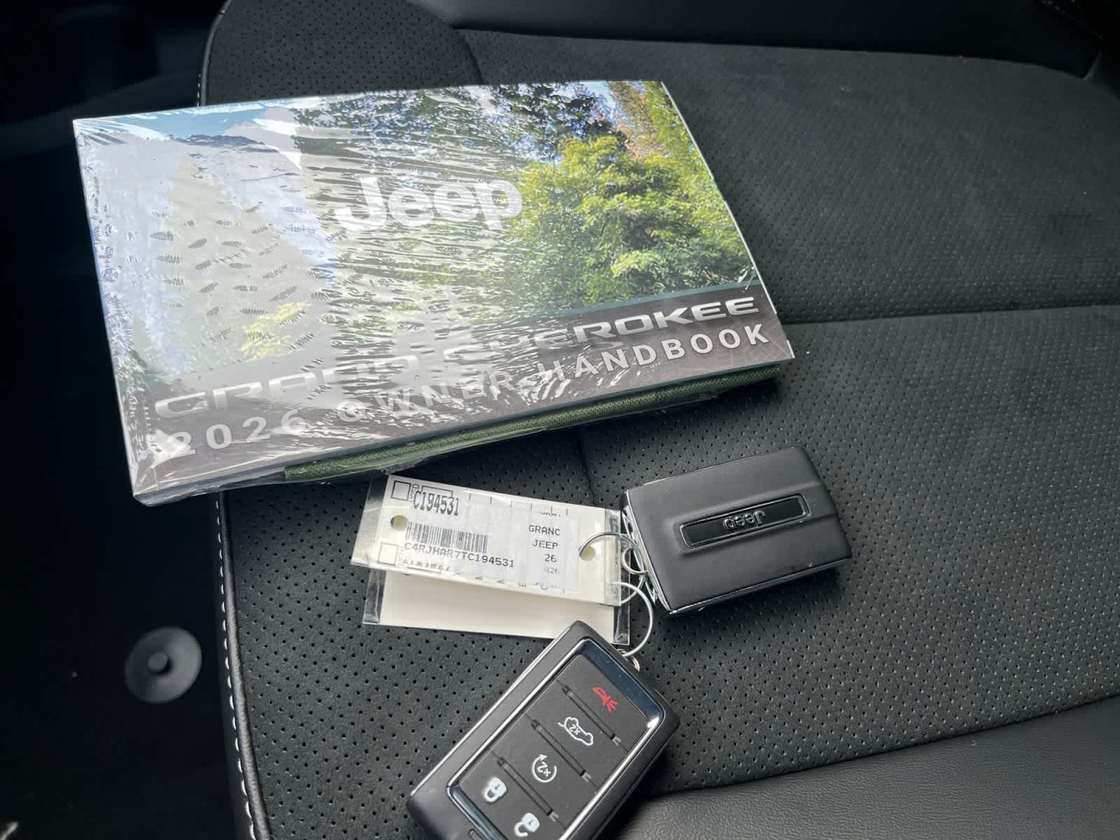 new 2026 Jeep Grand Cherokee car, priced at $48,750