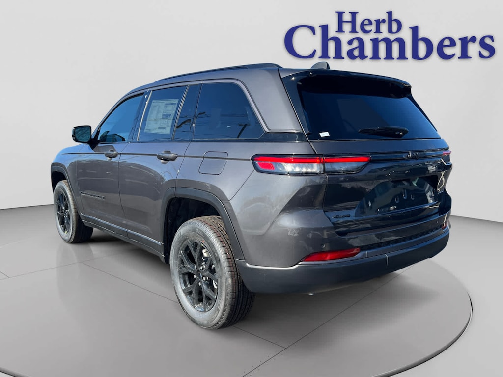 New 2026 Jeep Grand Cherokee LAREDO ALTITUDE 4X4 Sport Utility