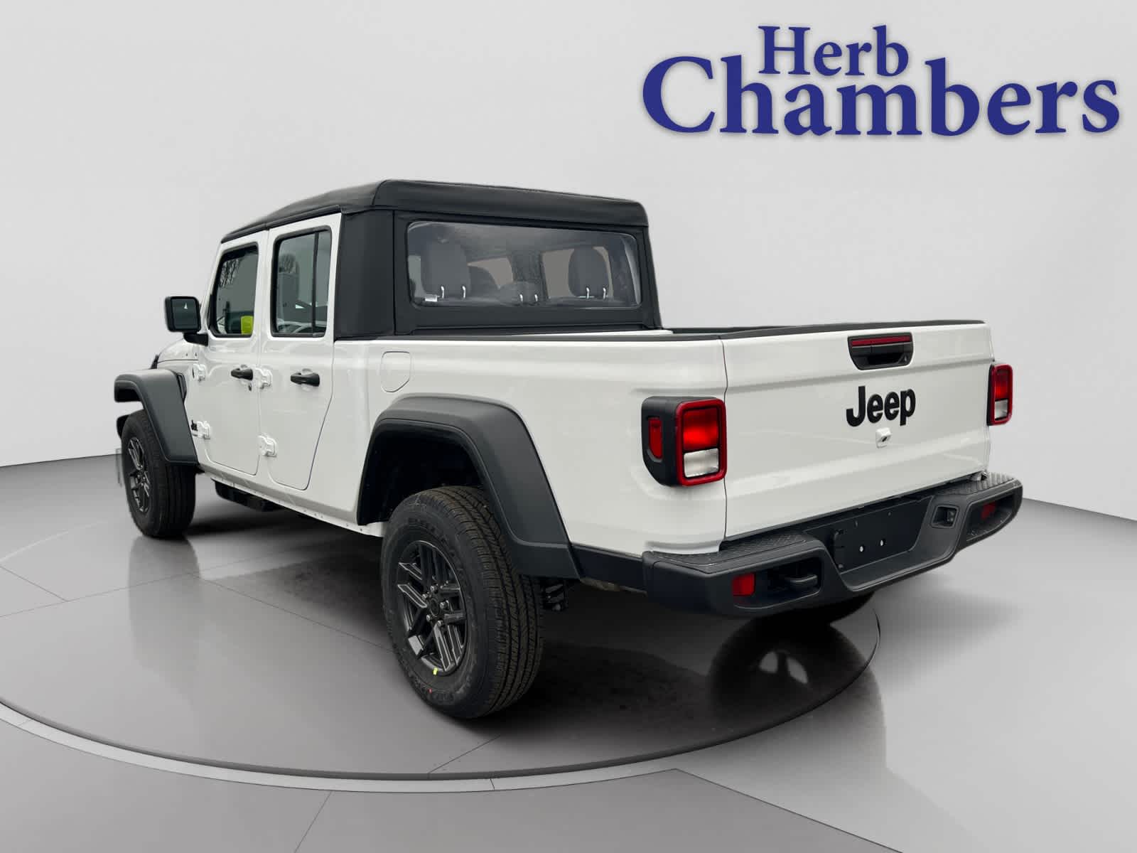 new 2026 Jeep Gladiator car, priced at $41,715