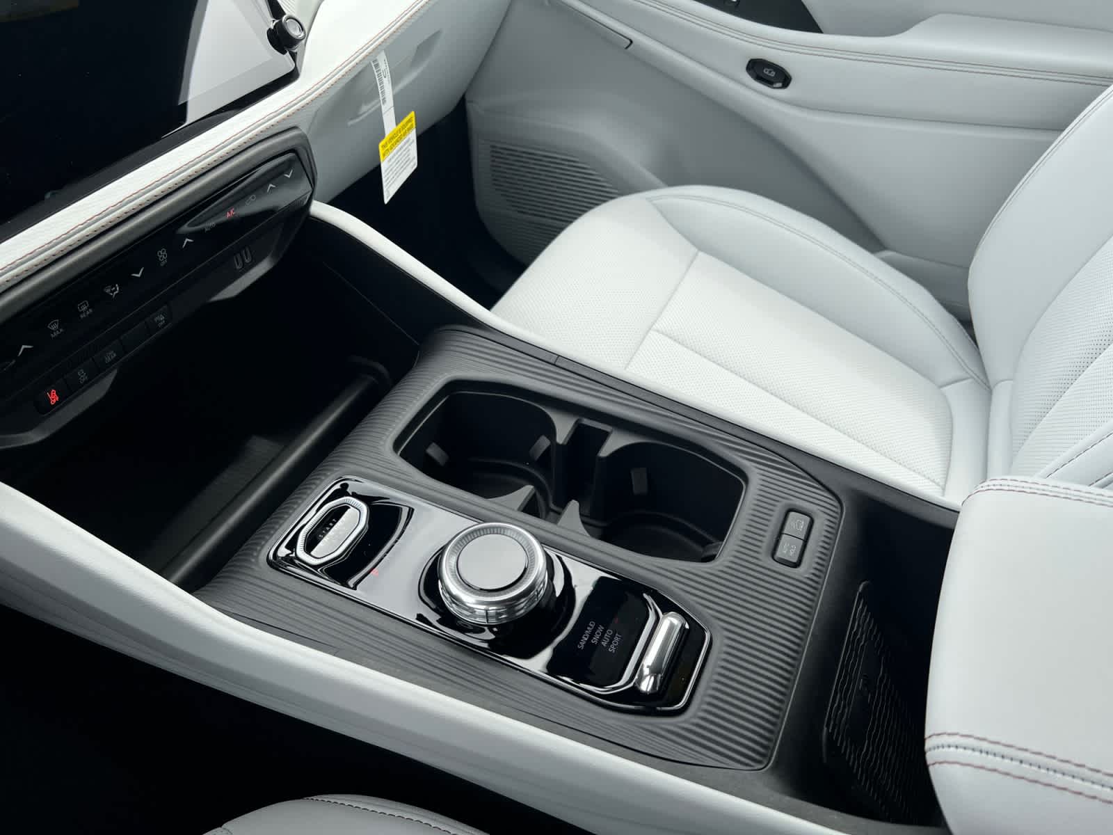 new 2026 Jeep Cherokee car, priced at $44,410