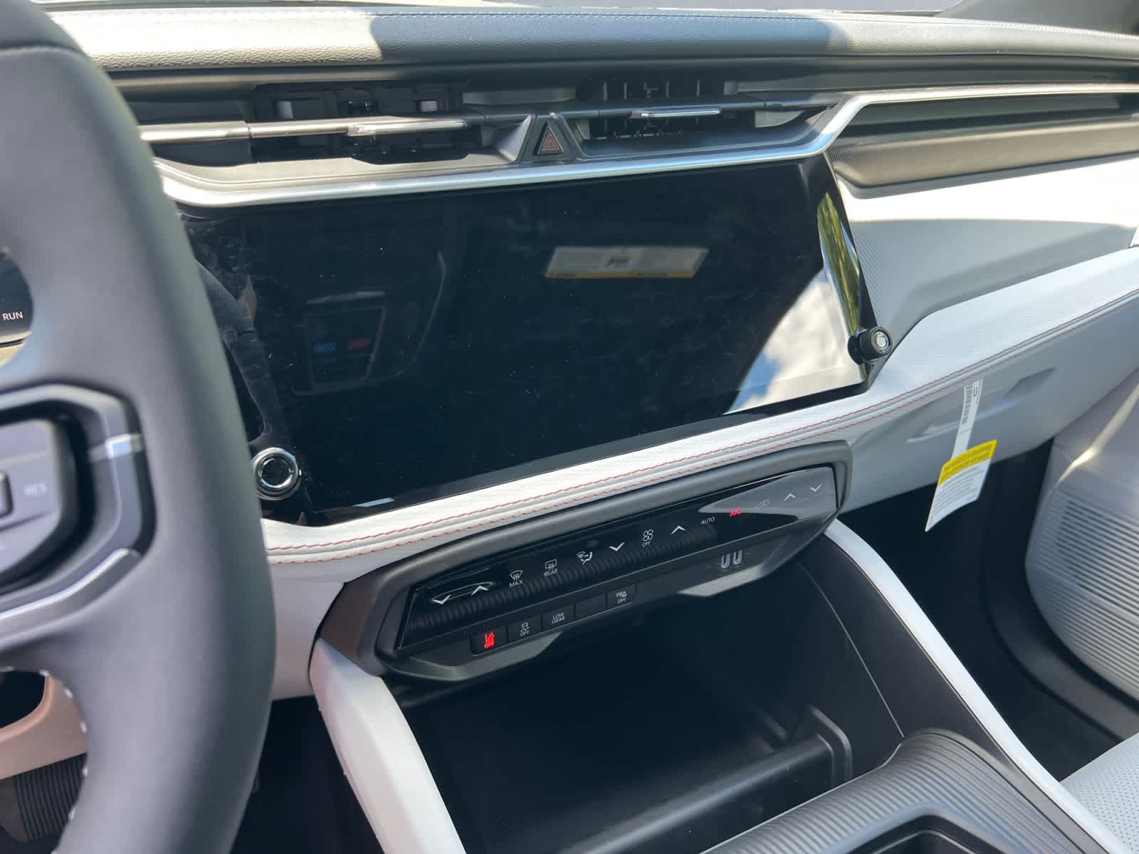 new 2026 Jeep Cherokee car, priced at $42,590