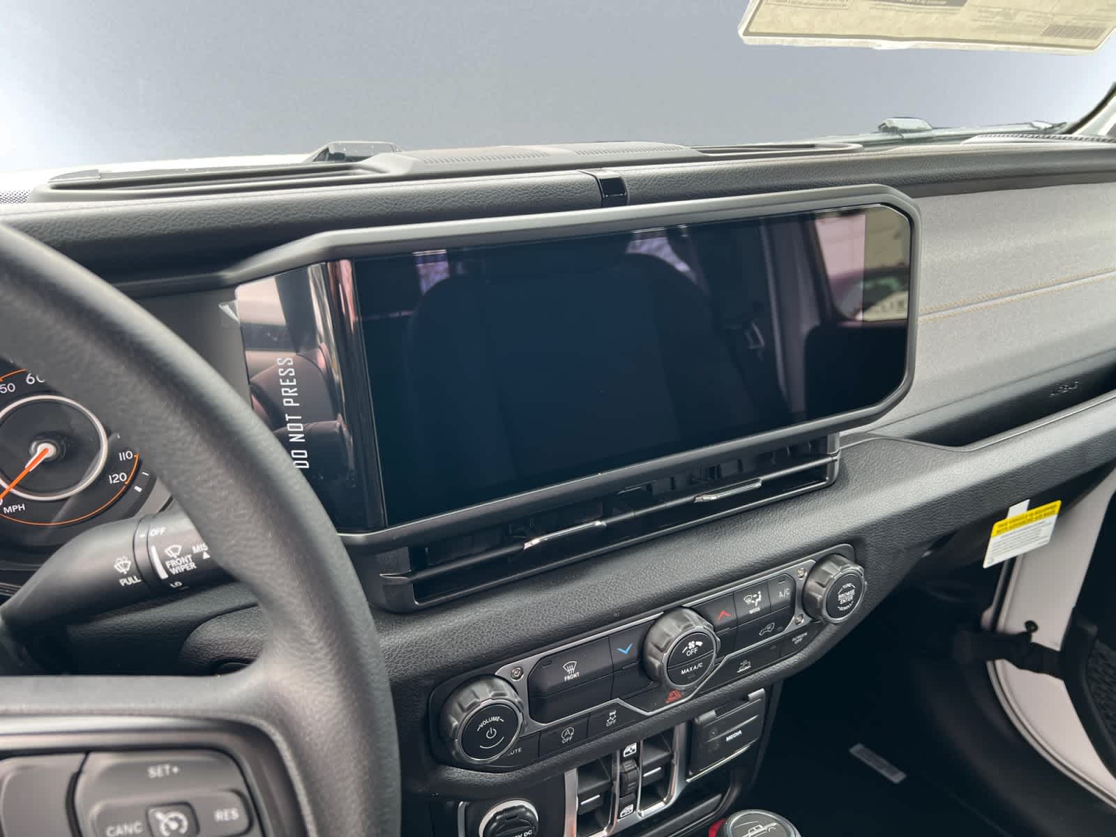 new 2026 Jeep Gladiator car, priced at $41,715