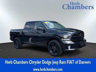 2015 Ram 1500 Express 4WD Crew Cab 140.5 Truck