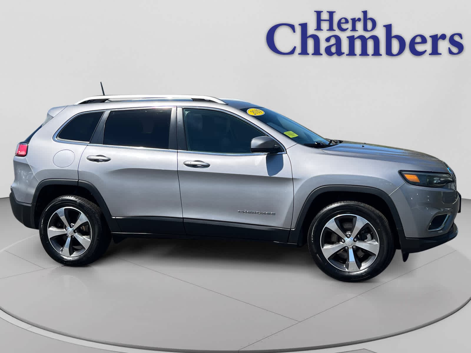 used 2019 Jeep Cherokee car, priced at $13,997