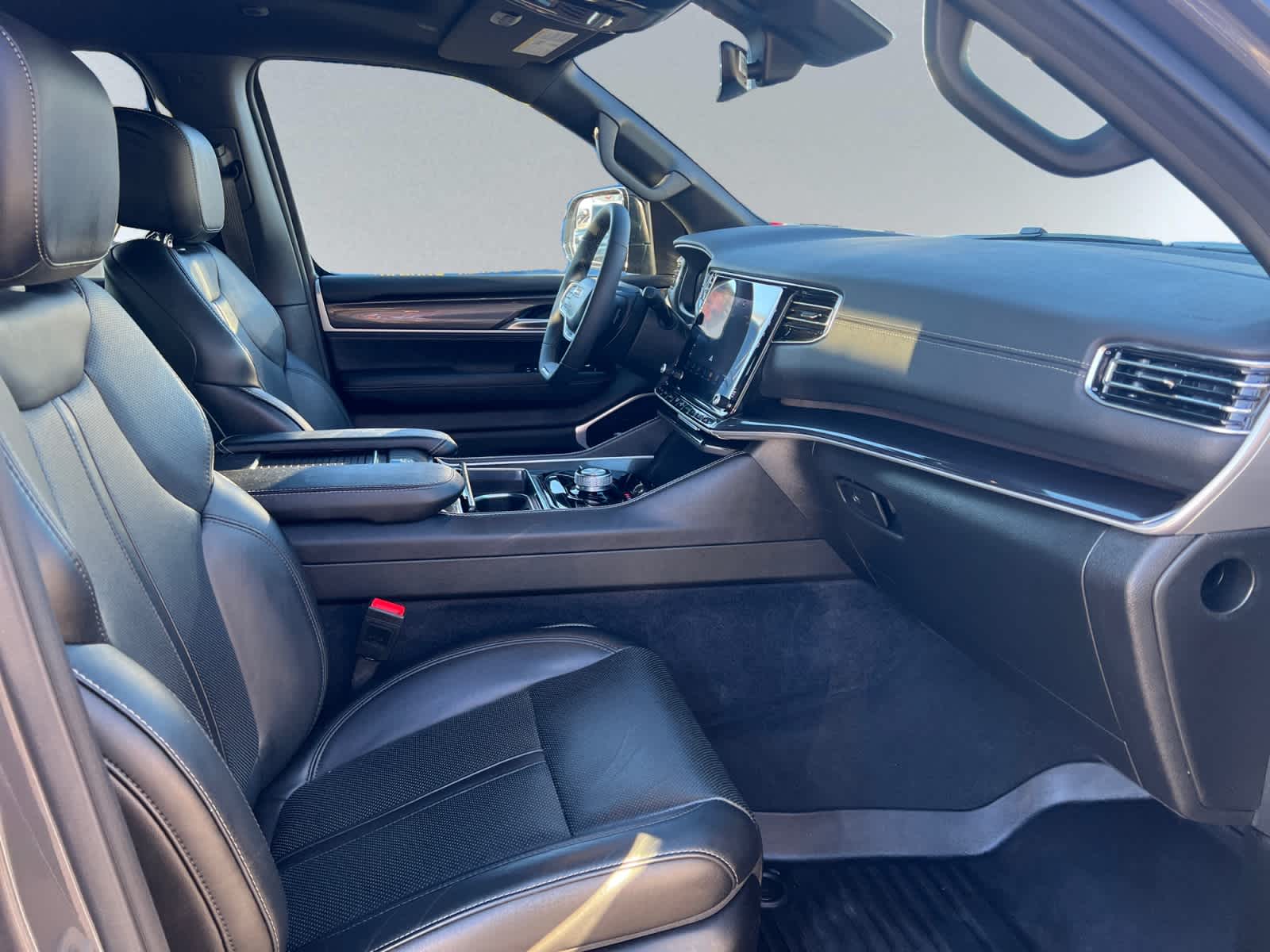 used 2024 Jeep Wagoneer car, priced at $50,497