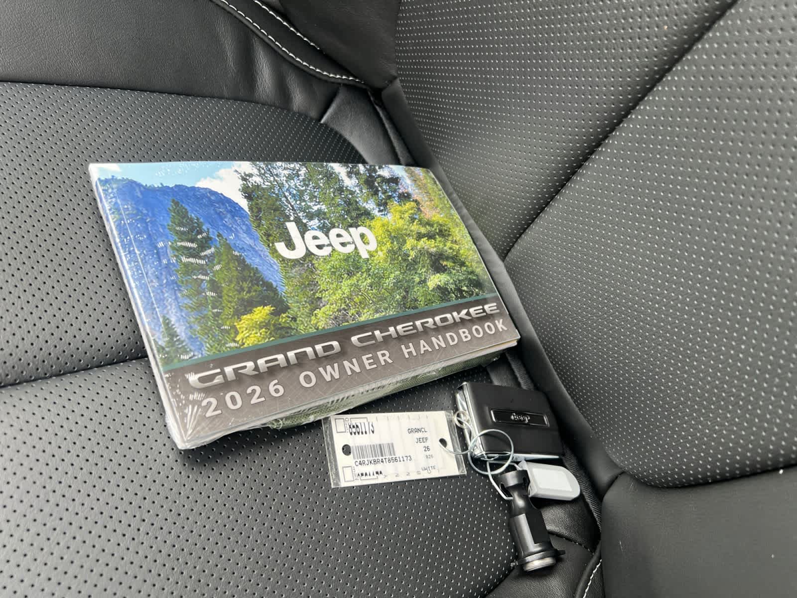 new 2026 Jeep Grand Cherokee car, priced at $55,625