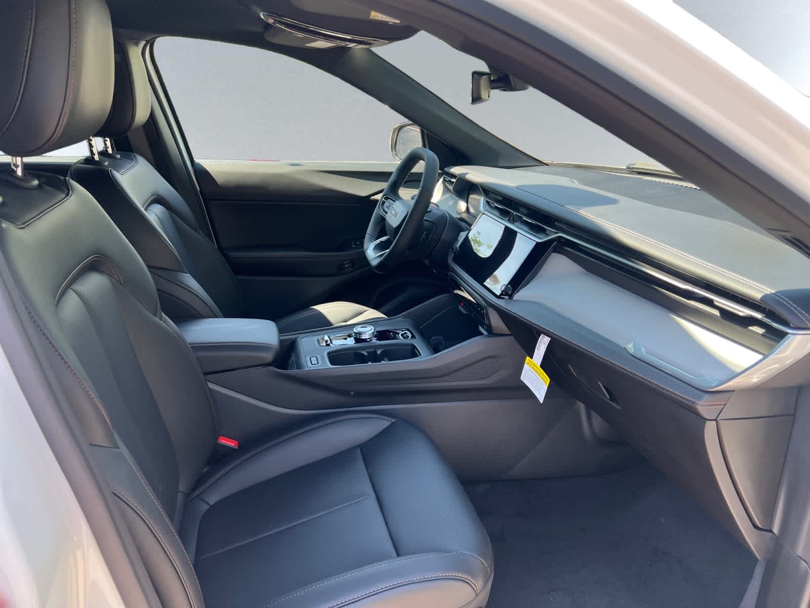 new 2026 Jeep Cherokee car, priced at $42,220