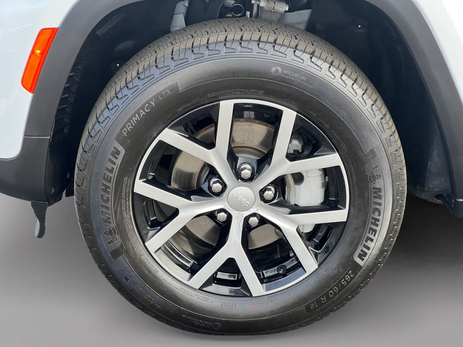 used 2025 Jeep Grand Cherokee car, priced at $43,497