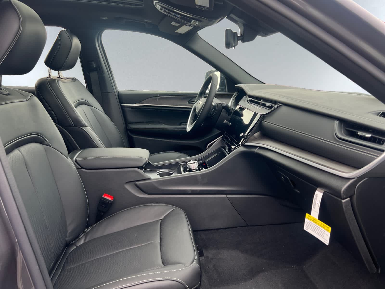 new 2026 Jeep Grand Cherokee car, priced at $55,800