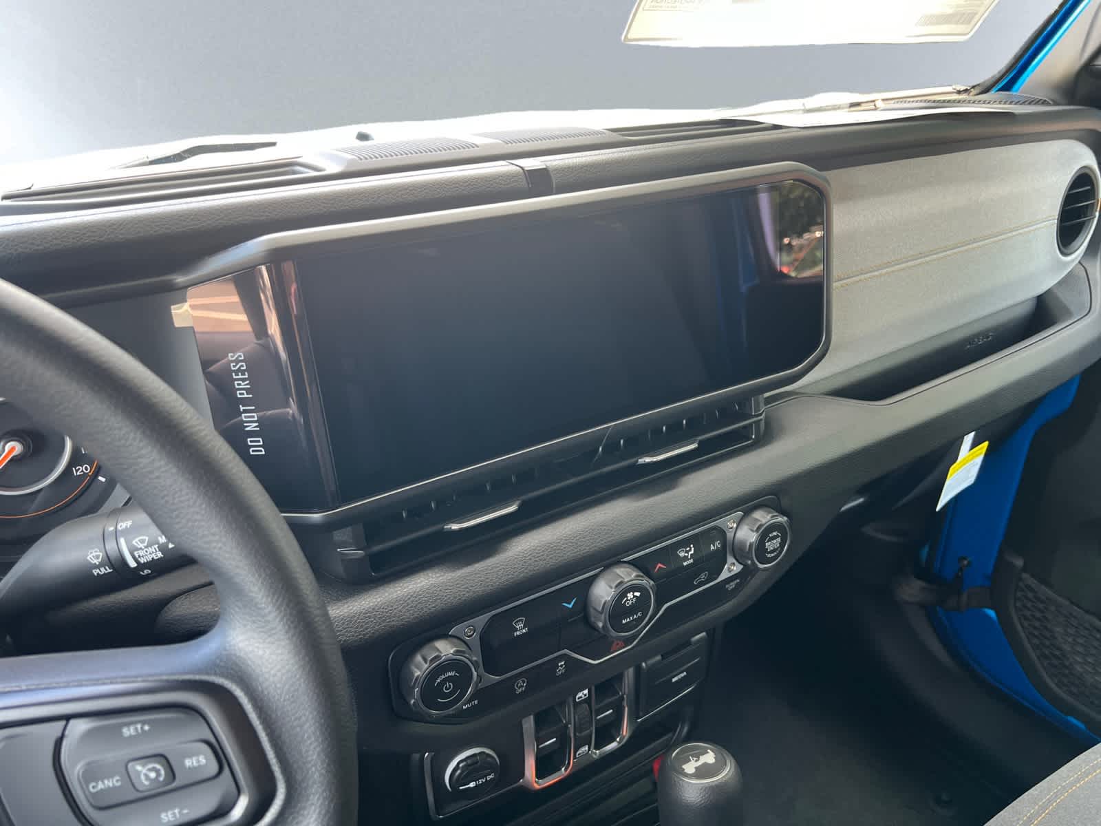 new 2025 Jeep Wrangler car, priced at $42,450