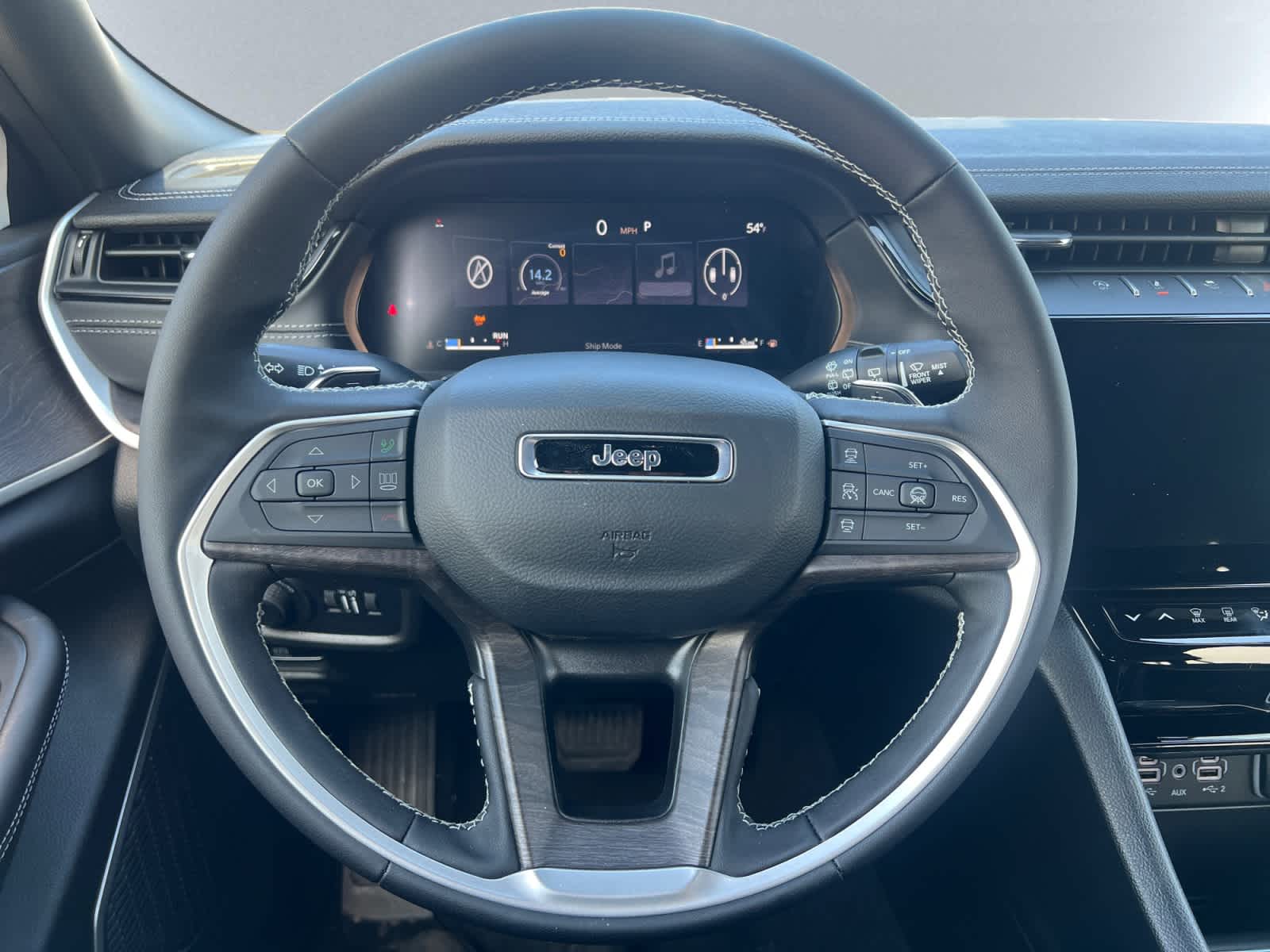 new 2026 Jeep Grand Cherokee car, priced at $51,745