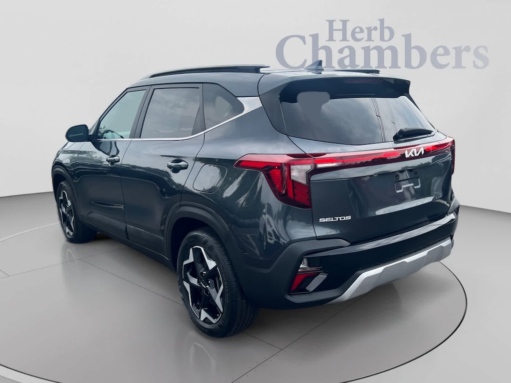 Used 2024 Kia Seltos EX SUV