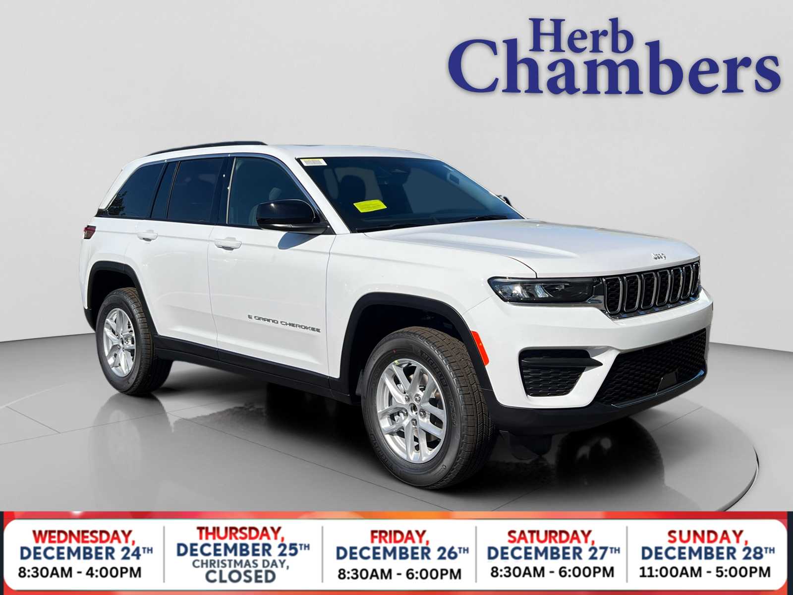 new 2025 Jeep Grand Cherokee car, priced at $38,180