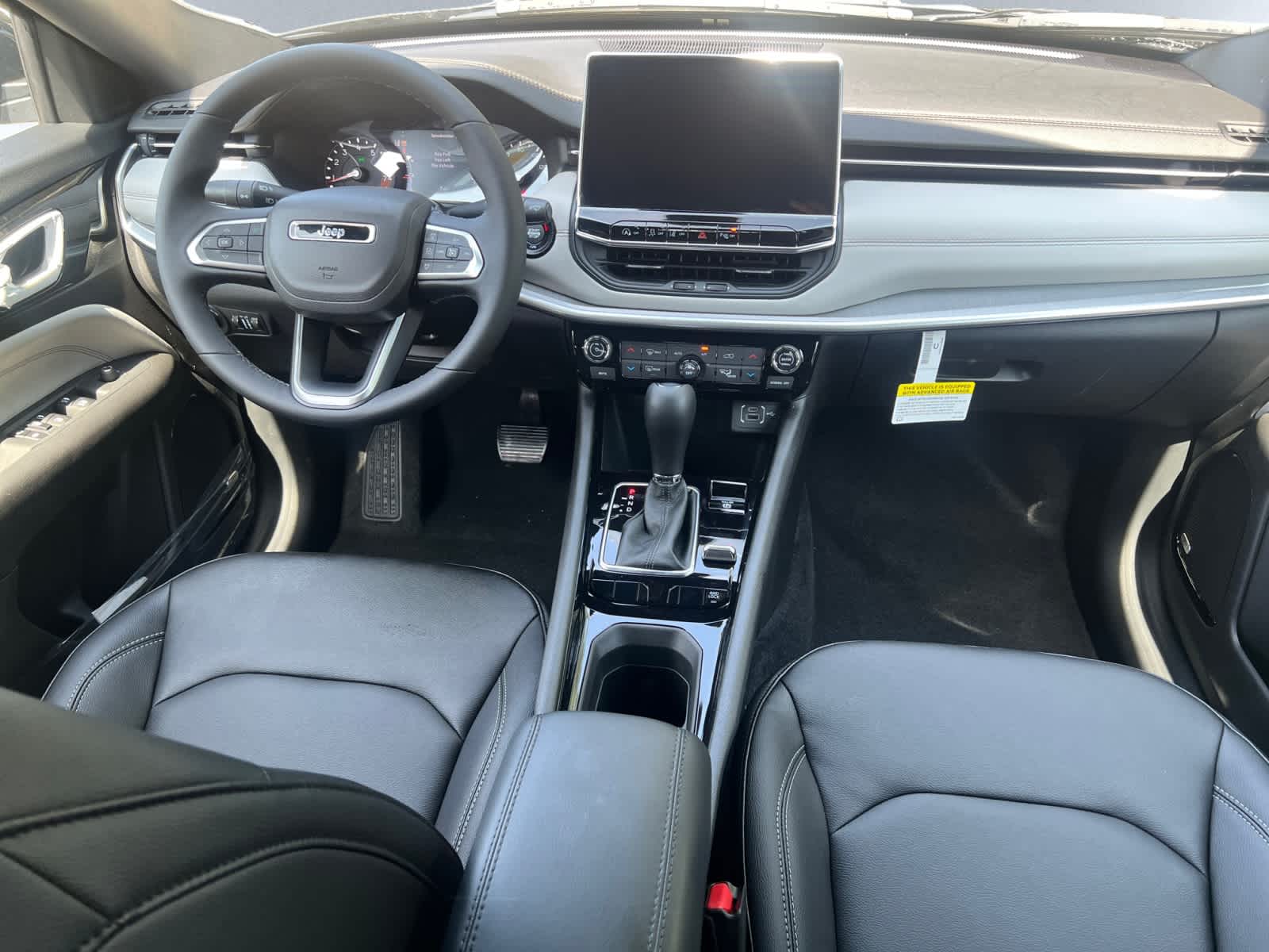 new 2025 Jeep Compass car, priced at $37,260