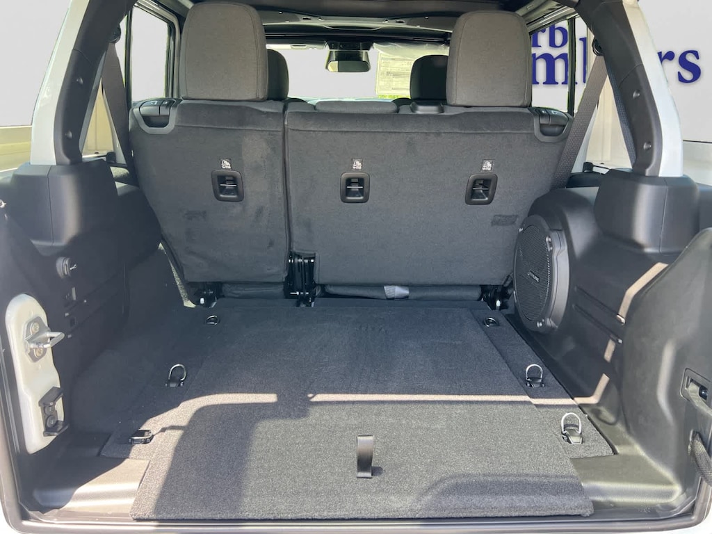 New 2026 Jeep Wrangler 4-DOOR WILLYS Sport Utility