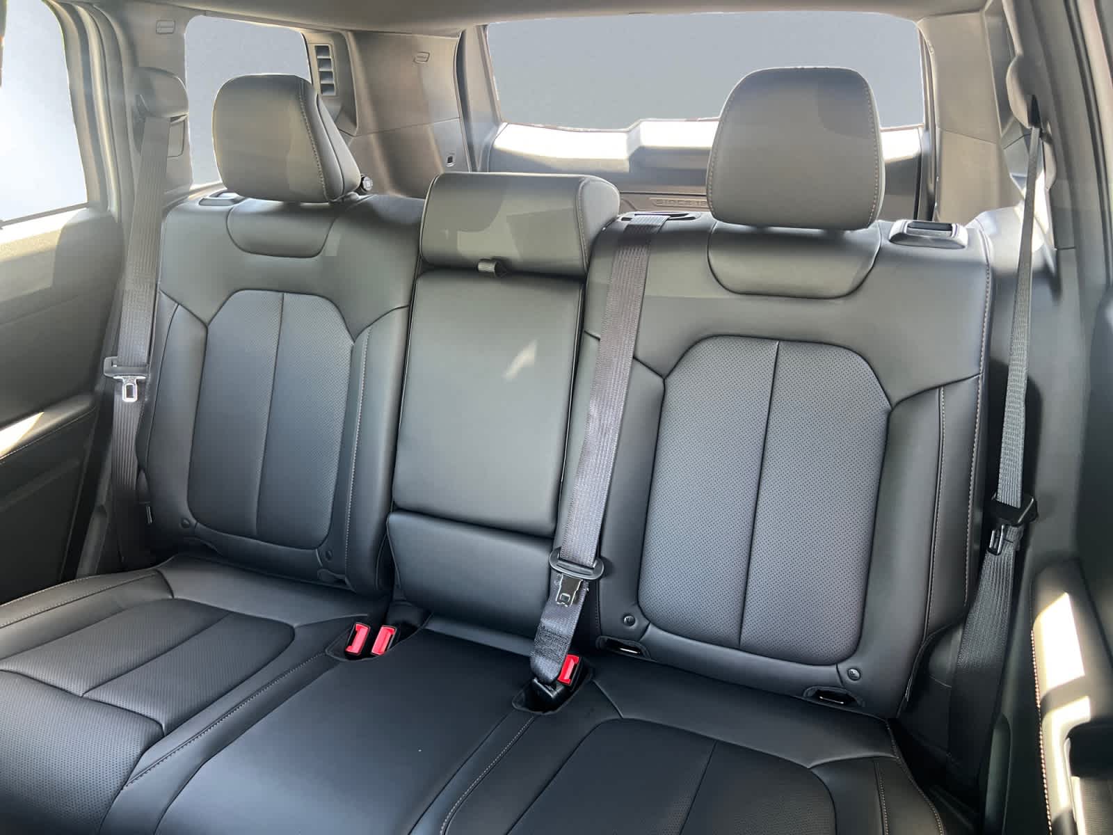 new 2026 Jeep Cherokee car, priced at $44,410