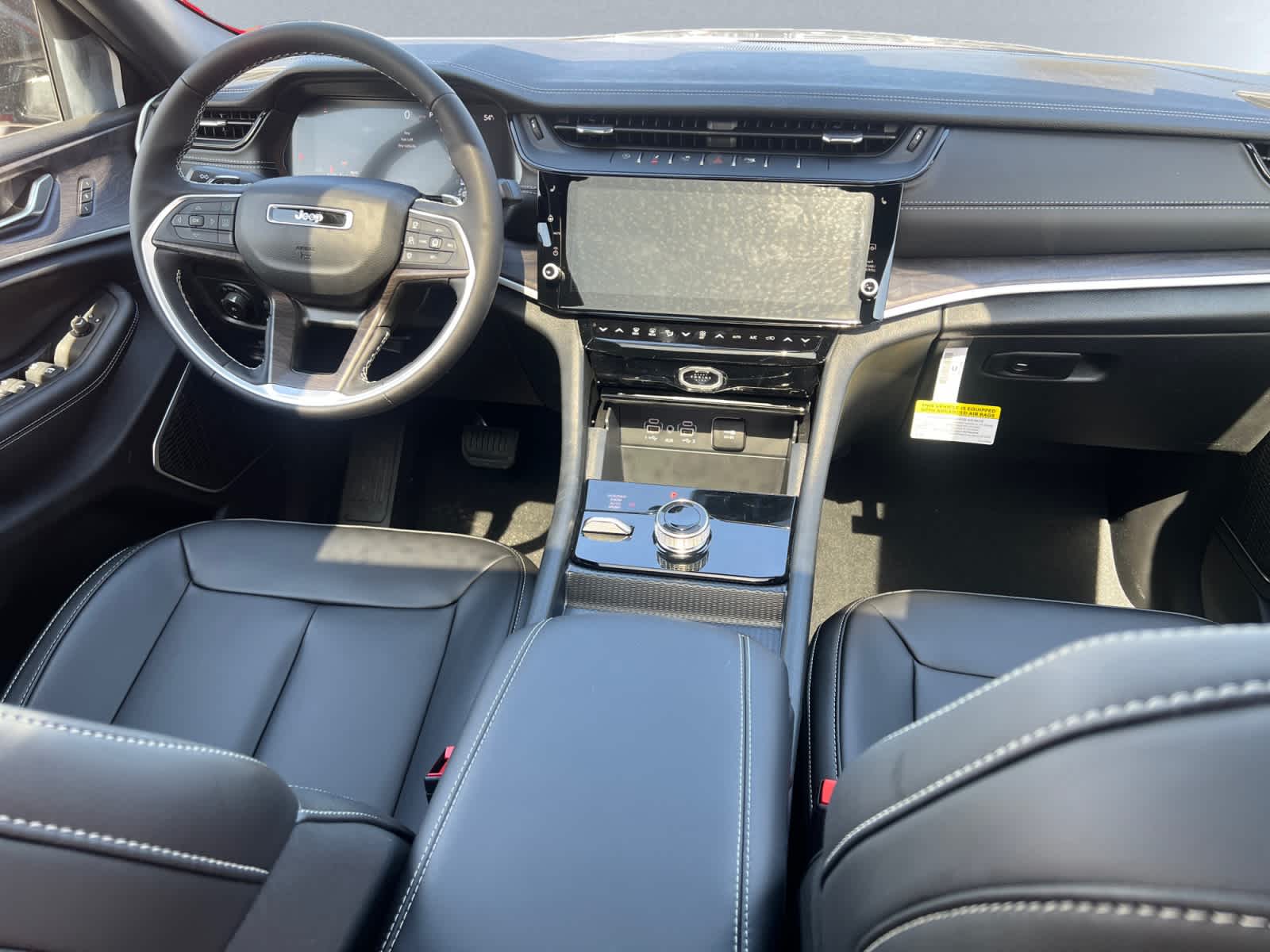 new 2026 Jeep Grand Cherokee car, priced at $51,745