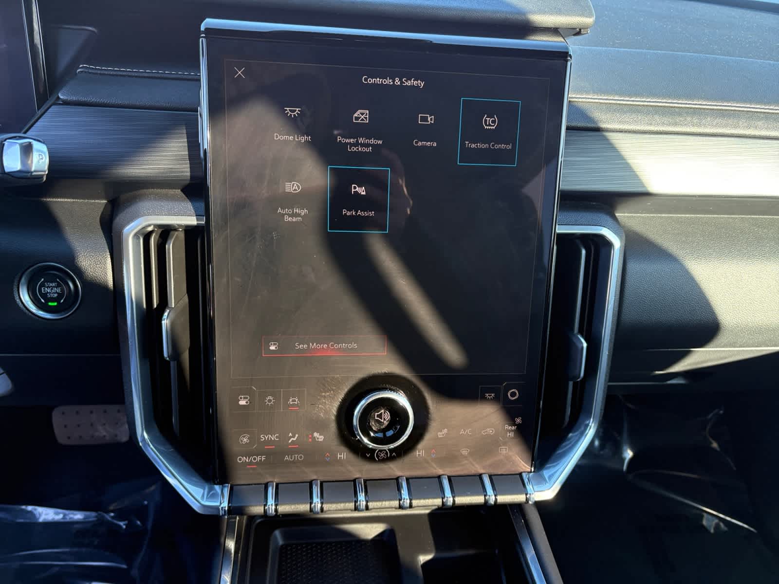 used 2025 GMC Acadia car, priced at $35,997