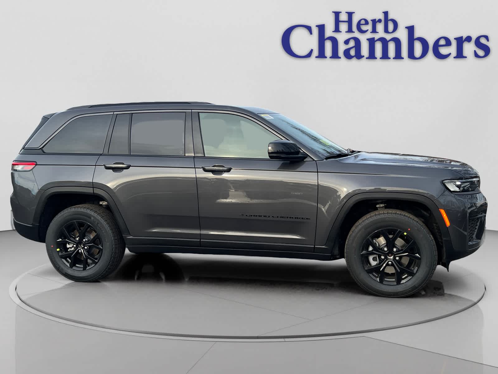 new 2026 Jeep Grand Cherokee car, priced at $48,750