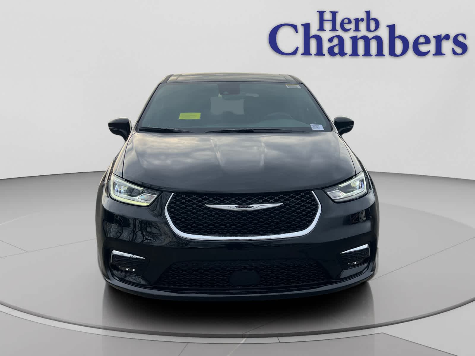 new 2026 Chrysler Pacifica car, priced at $46,635