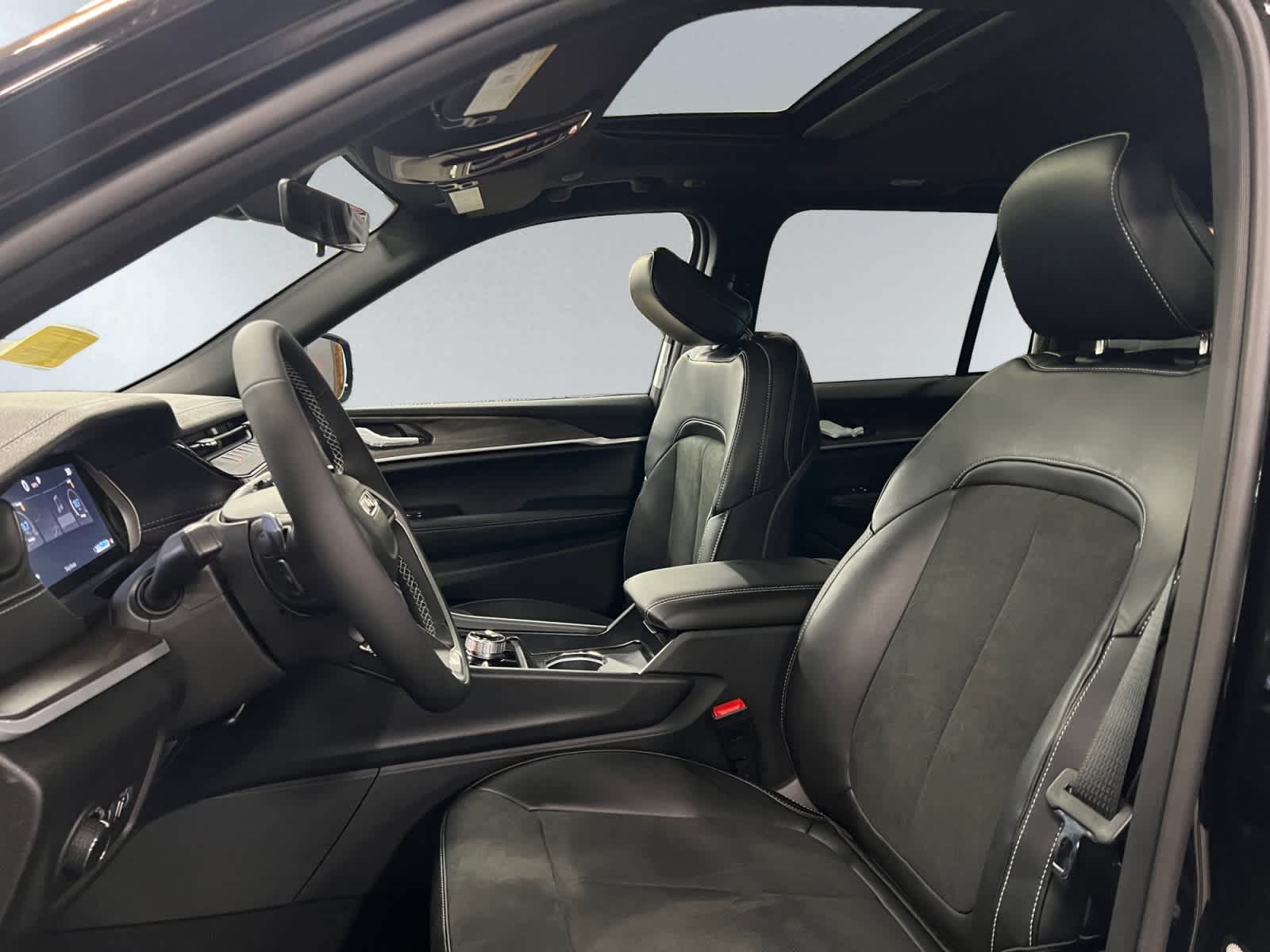 new 2026 Jeep Grand Cherokee car, priced at $48,750