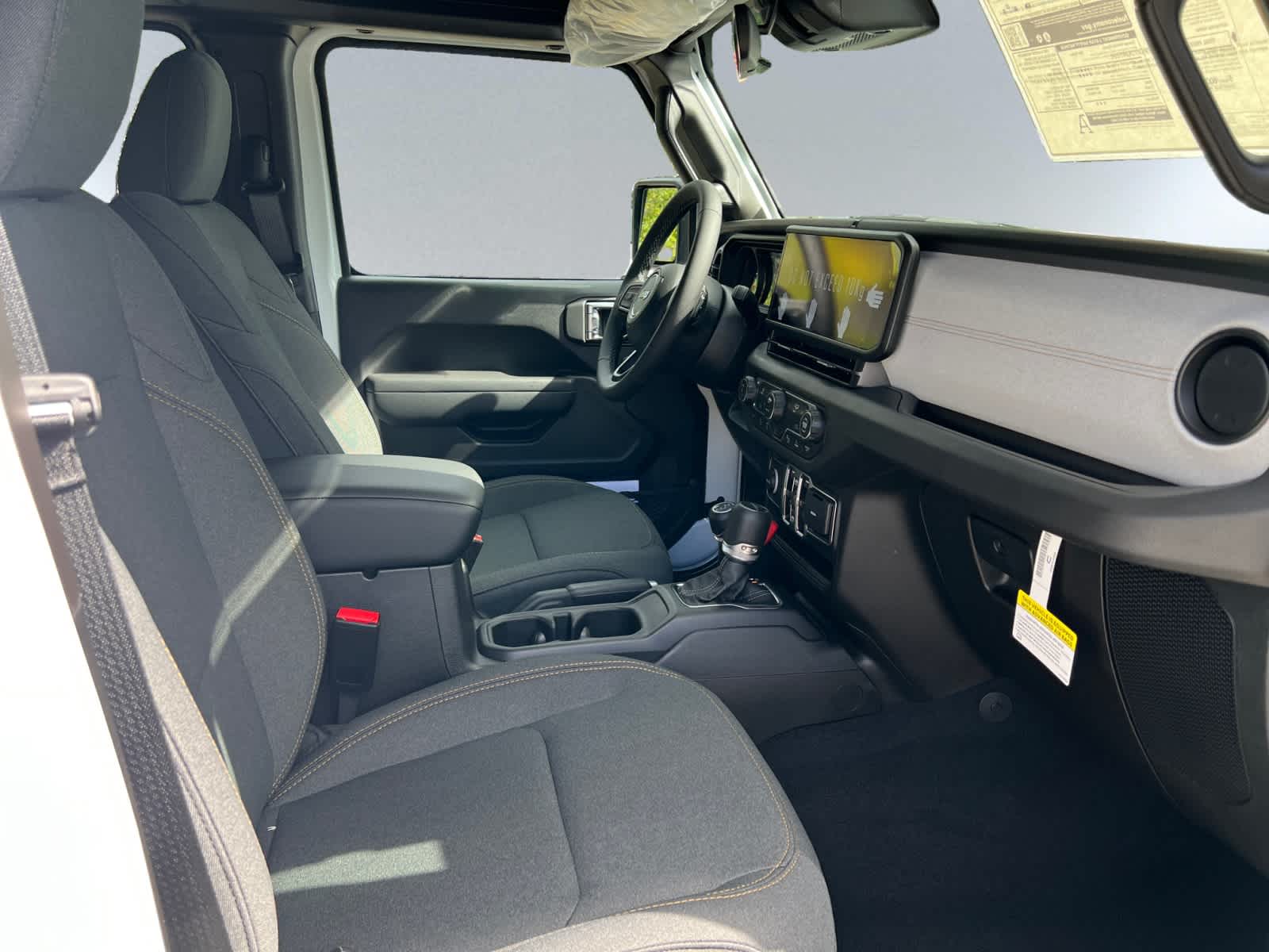 new 2025 Jeep Gladiator car, priced at $45,305