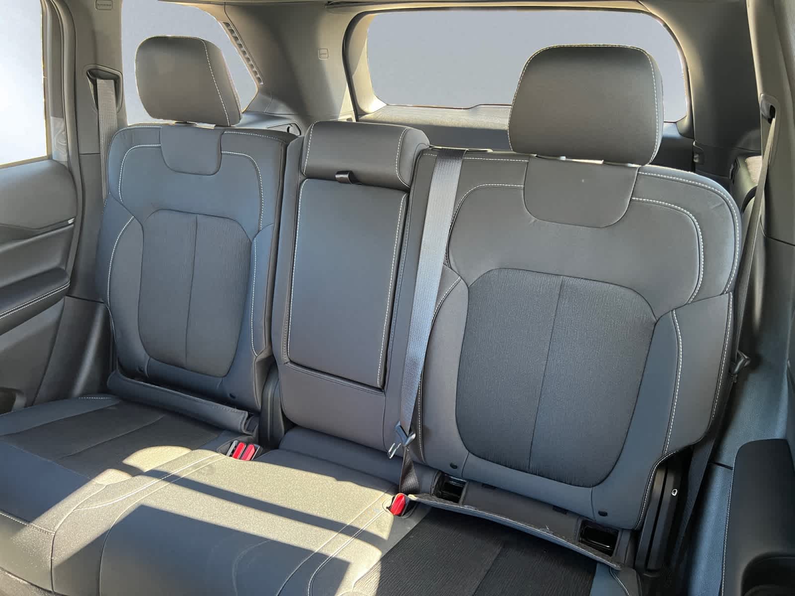 new 2025 Jeep Grand Cherokee car, priced at $38,775