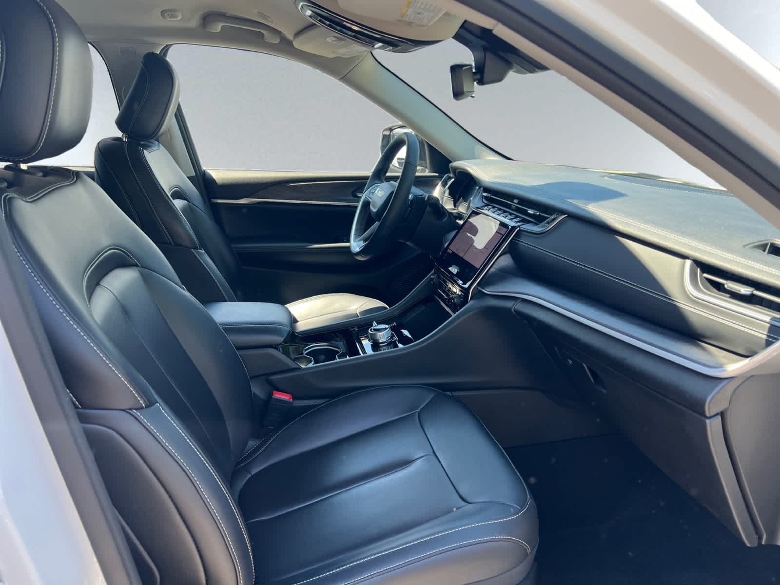 used 2023 Jeep Grand Cherokee car, priced at $36,497
