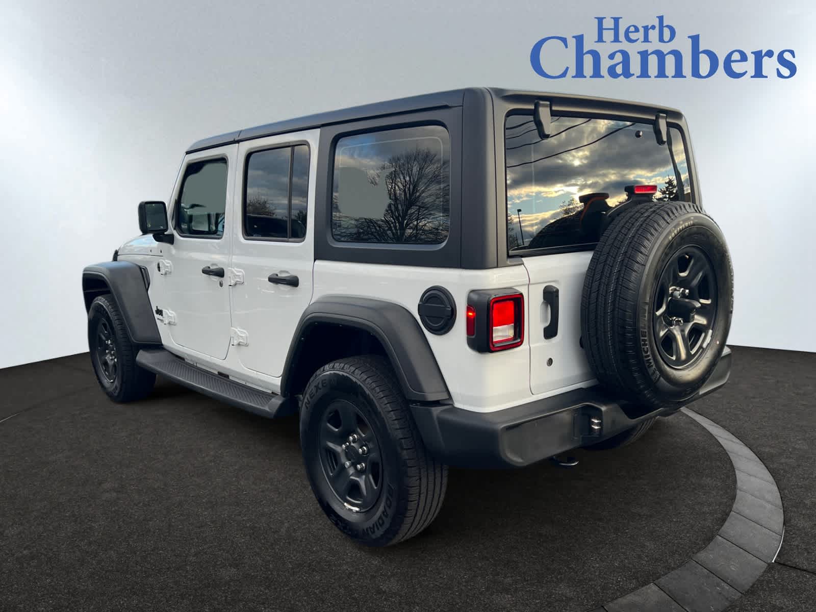 2022 Jeep Wrangler Unlimited Sport photo 3