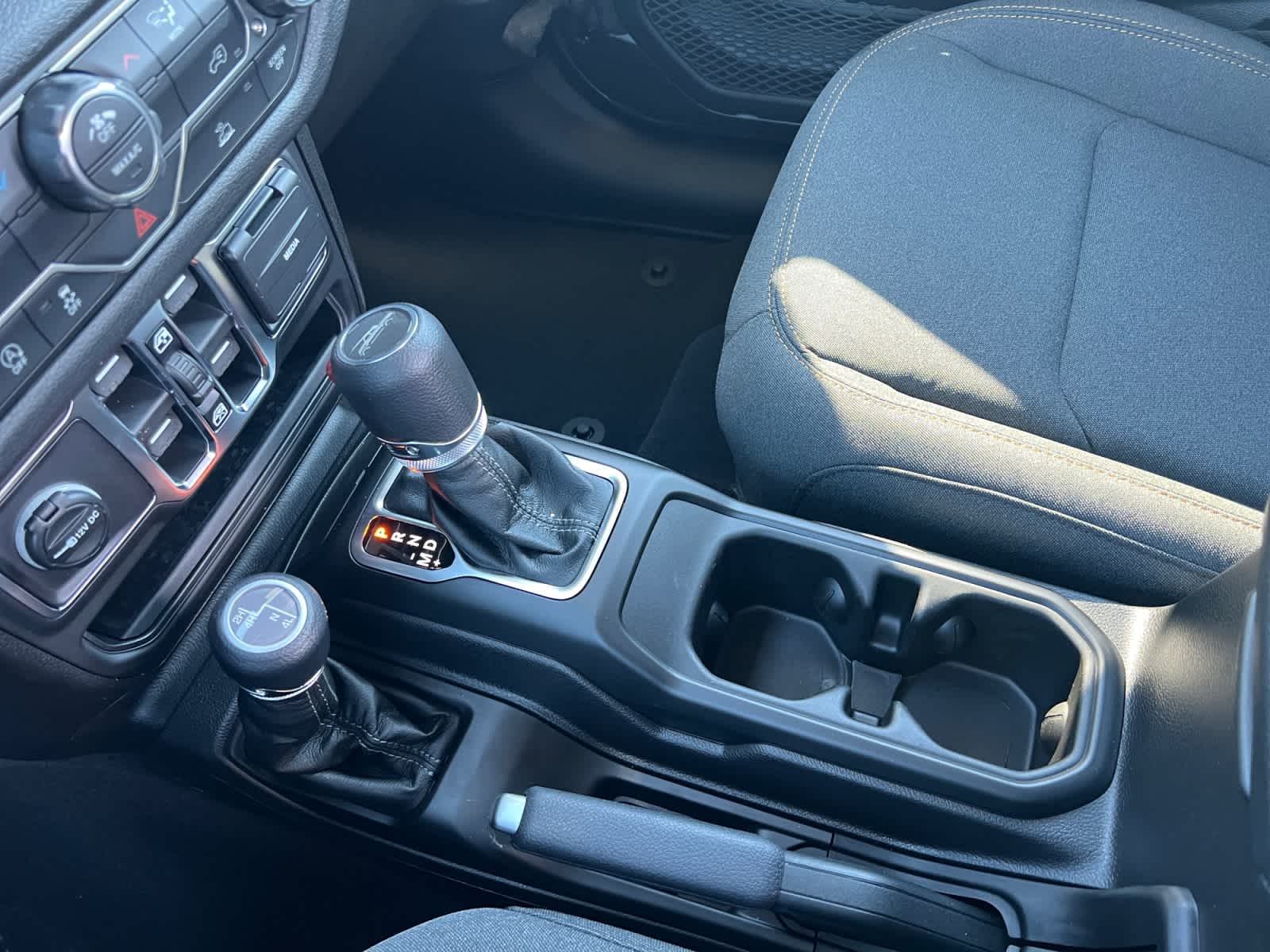 new 2026 Jeep Gladiator car, priced at $42,310