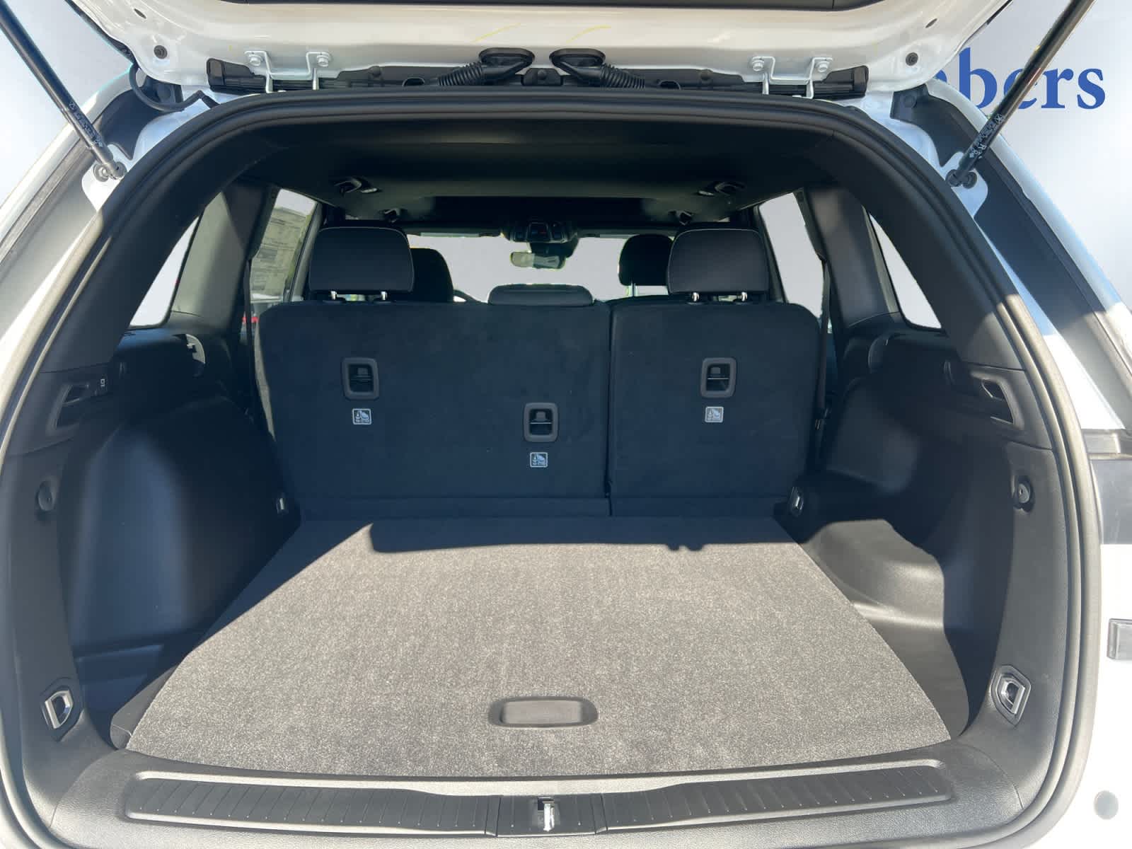 new 2025 Jeep Grand Cherokee car, priced at $38,180