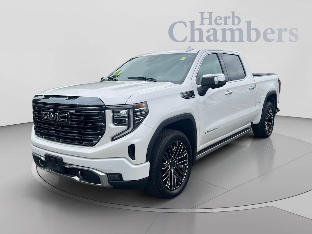 Used 2022 GMC Sierra 1500 Denali Ultimate 4WD Crew Cab 147 Truck