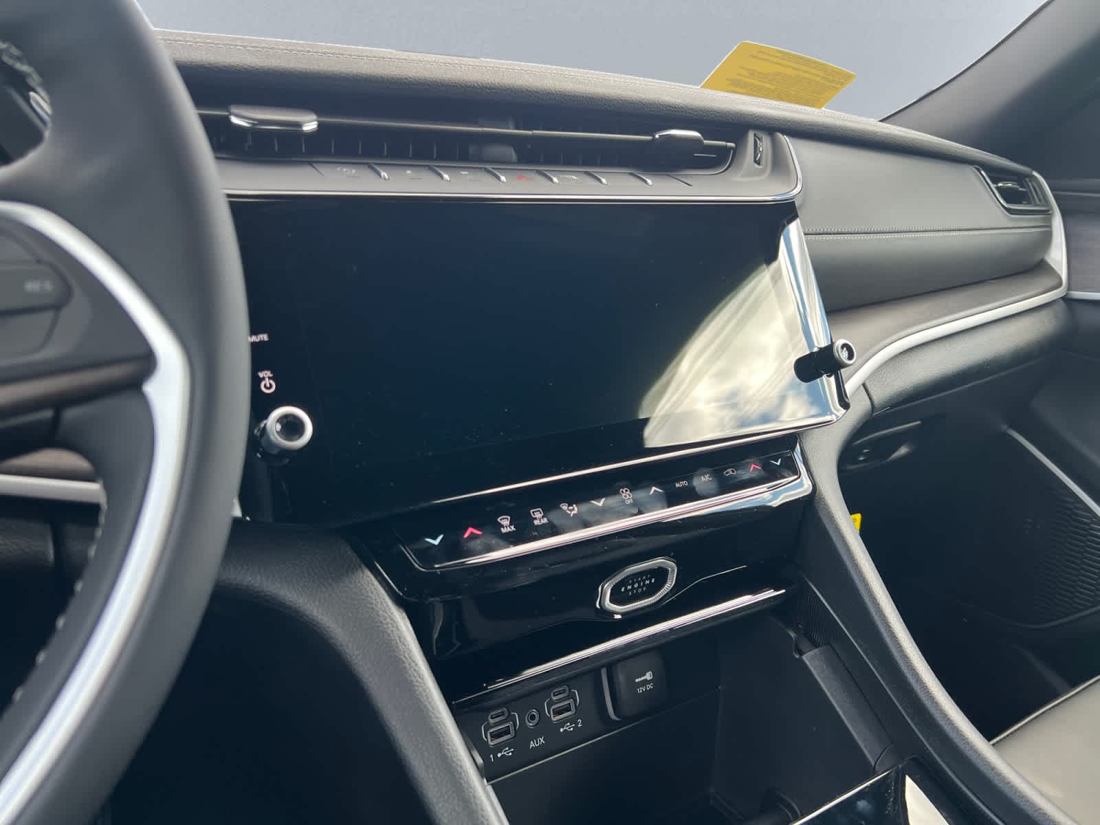 new 2026 Jeep Grand Cherokee car, priced at $49,155