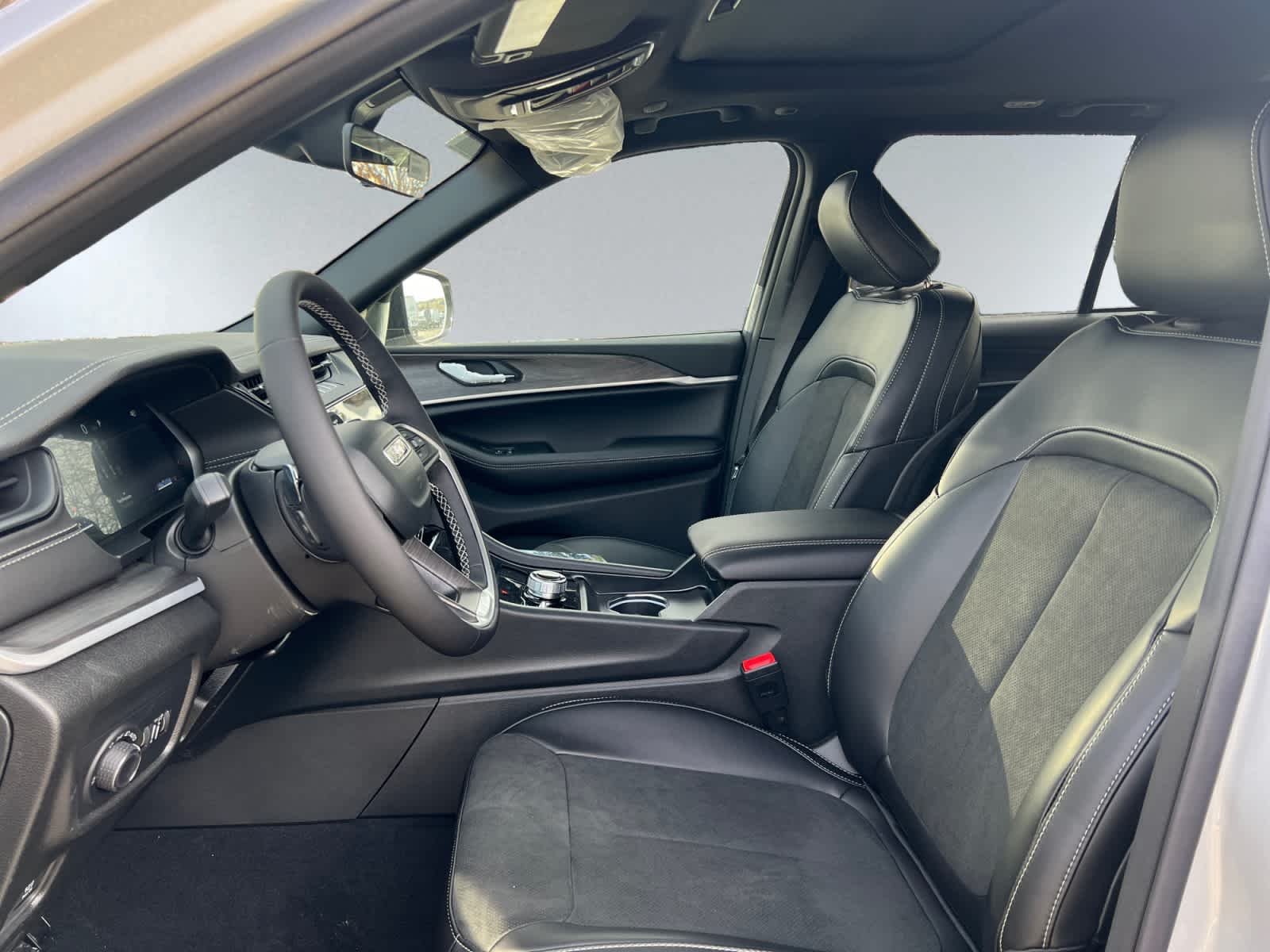 new 2026 Jeep Grand Cherokee car, priced at $48,750