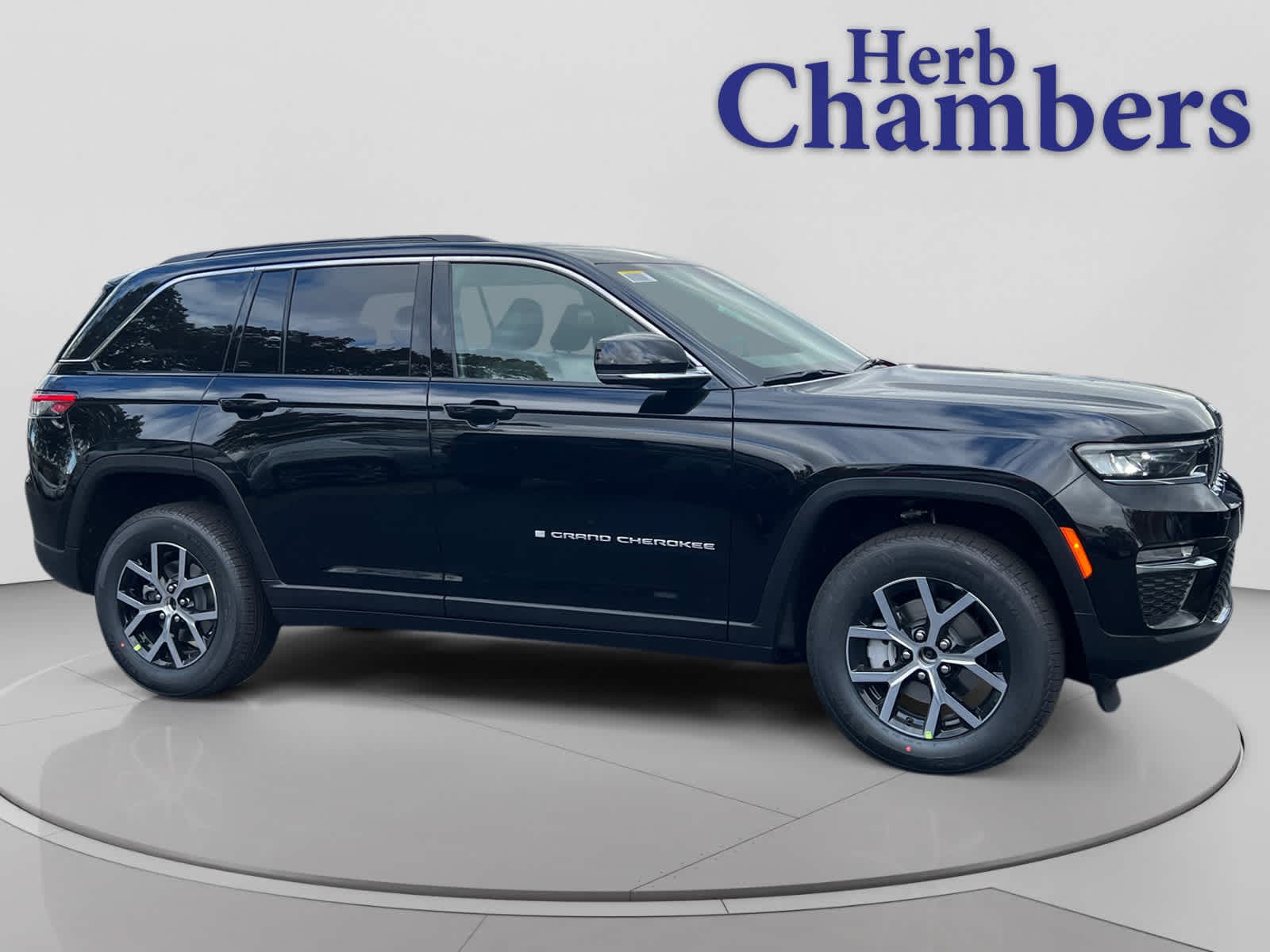 new 2025 Jeep Grand Cherokee car, priced at $47,405