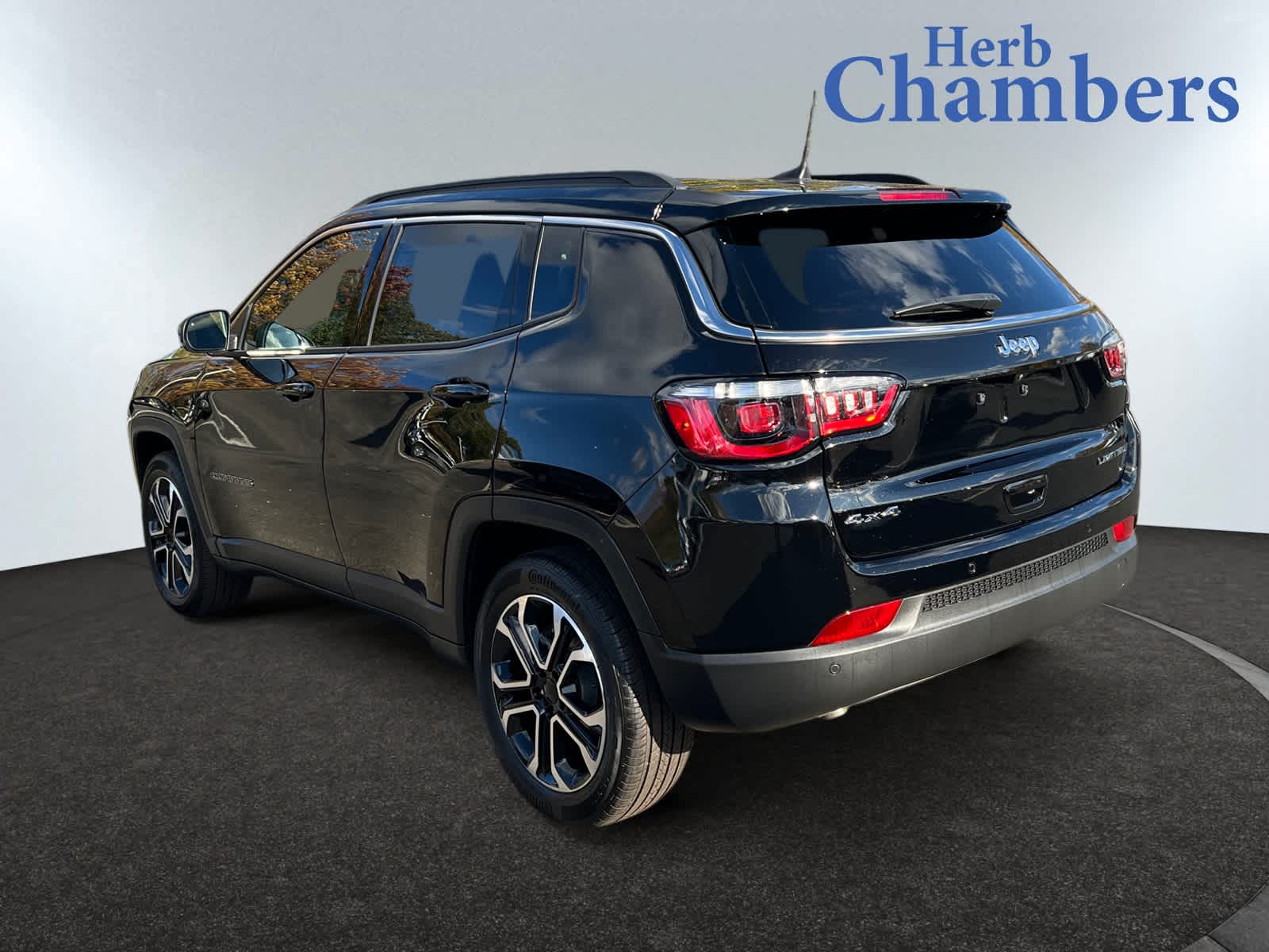 2024 Jeep Compass Limited photo 3