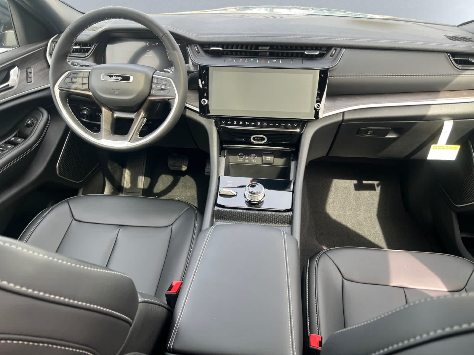 new 2026 Jeep Grand Cherokee car, priced at $52,630